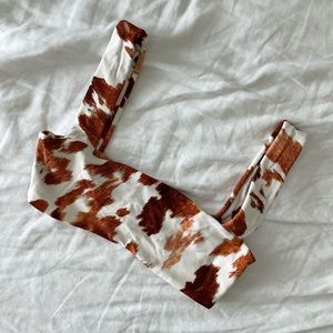 We Wore What Cow print Bandeu